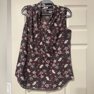 Women’s cabi grey floral sleeveless blouse, size XS